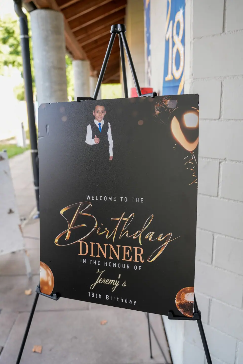 Willkommensschild für das Birthday Dinner zum 18. Geburtstag